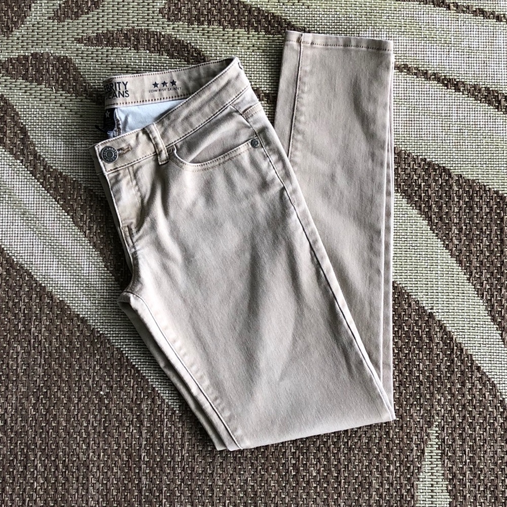 Celebrity Pink- Low Rise Skinny- Khaki- Size 7